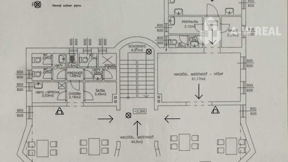 Na prenájom väčší obchodný priestor 230 m² v suteréne v širšom centre mesta Dunajskej Stredy