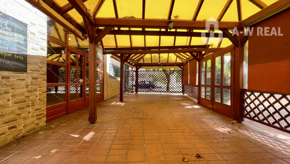 Prenájom komerčných priestorov – bývalá reštaurácia | centrum mesta