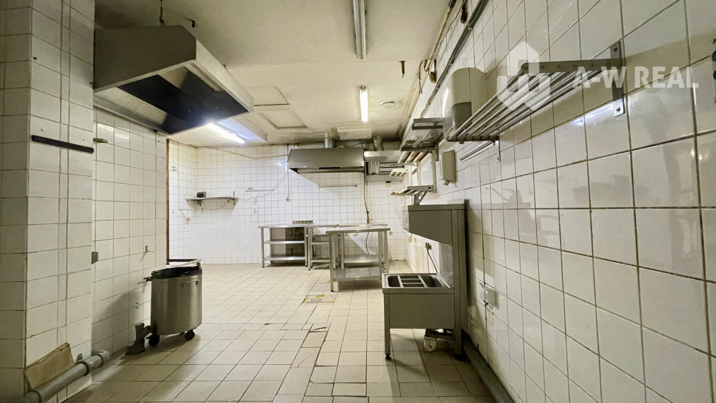 Prenájom komerčných priestorov – bývalá reštaurácia | centrum mesta