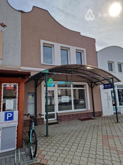 Top ponuka! Prenájom - Polyfunkčná budova s možnosťou podnikania a bývania neďaleko centra mesta Dunajskej Stredy