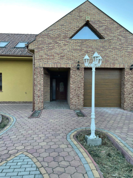 Na prenájom: 6-i. Rodinný dom s garážou a pozemkom, prenájom od 1.12.2025!!!