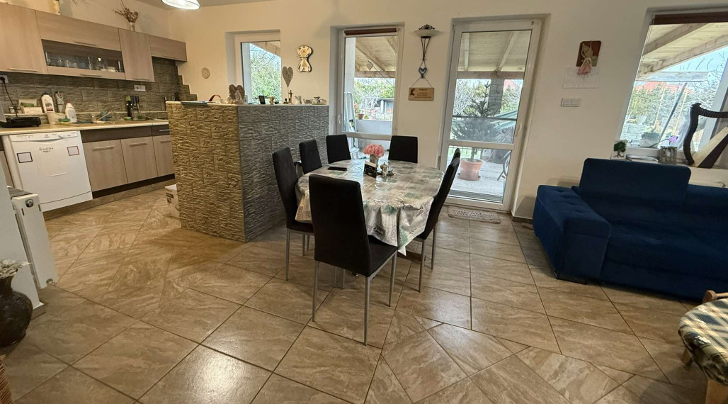 Rodinný dom na 10a pozemku 📞 0903 509 294