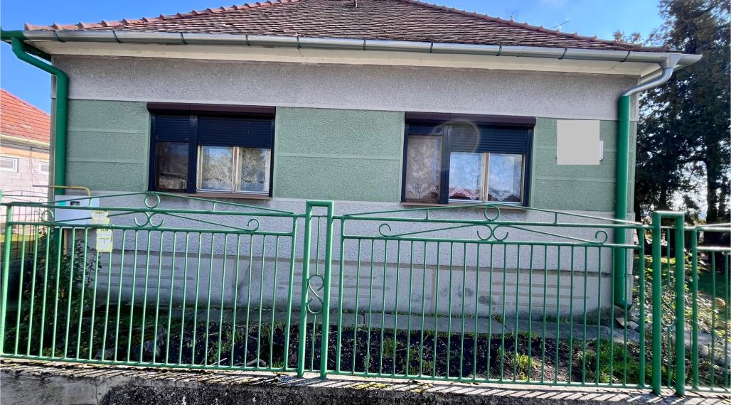 SOKOLCE-3 izbový RD na predaj na veľkom pozemku