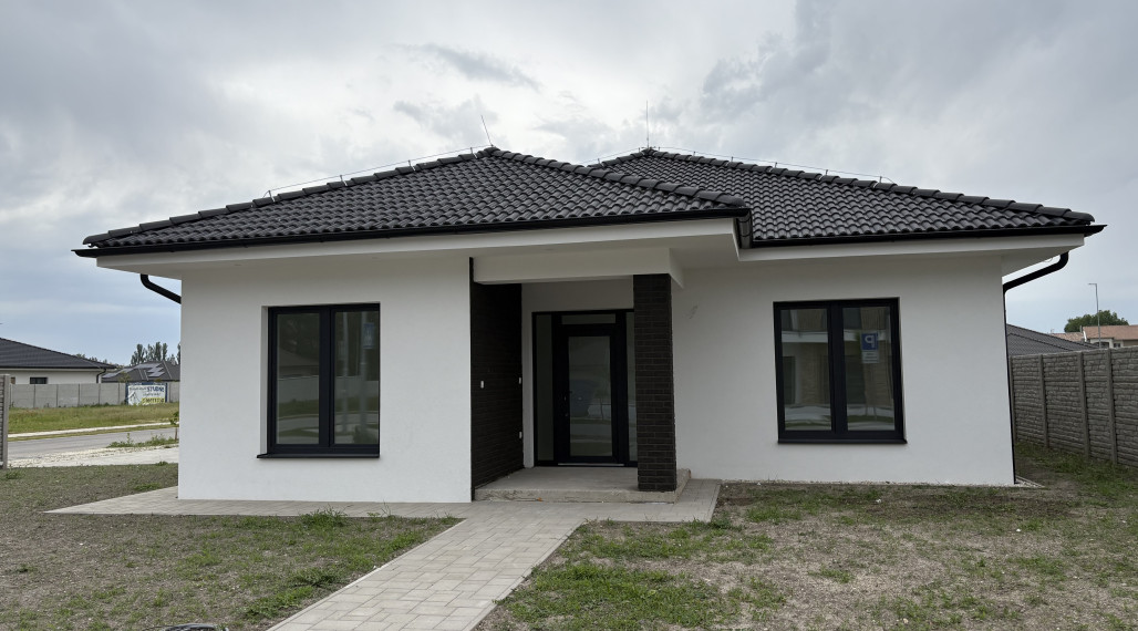 Skvelá ponuka! Nádherný, atraktívny, priestranný 4-i. rodinný dom na predaj v najvyhľadávanejšej časti mesta Dunajská Streda, FLORIDA VILLA PARK!!!