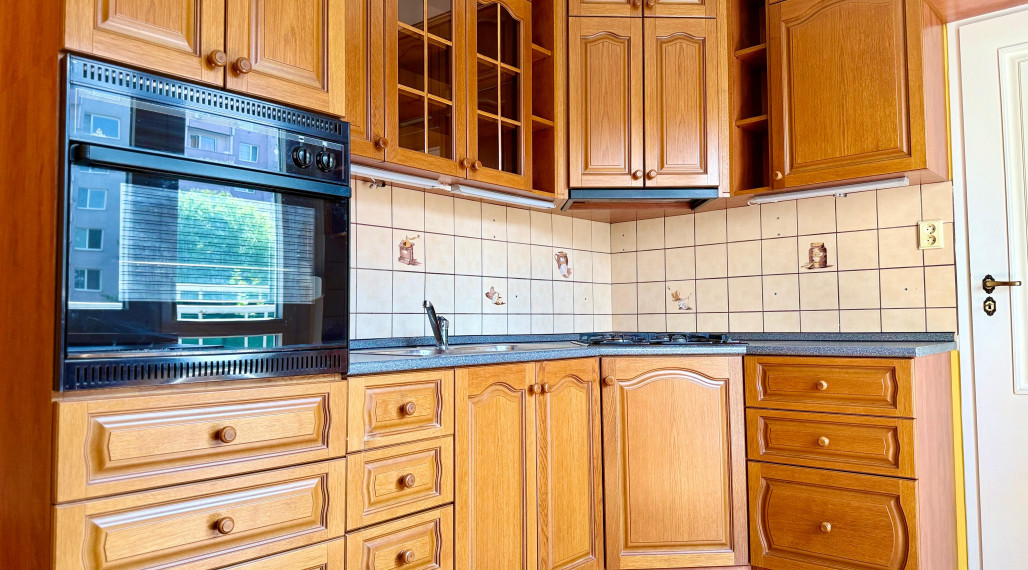 A-W REAL  |  NA PREDAJ 2-IZBOVÝ BYT NA 2. POSCHODÍ