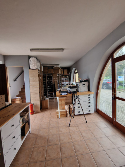 0918197701-PREDAJ/PRENÁJOM obchodný priestor na pešej zóne v blízkosti autobusovej stanici v Dunajskej Strede / 79 m2 - 145 000,- €