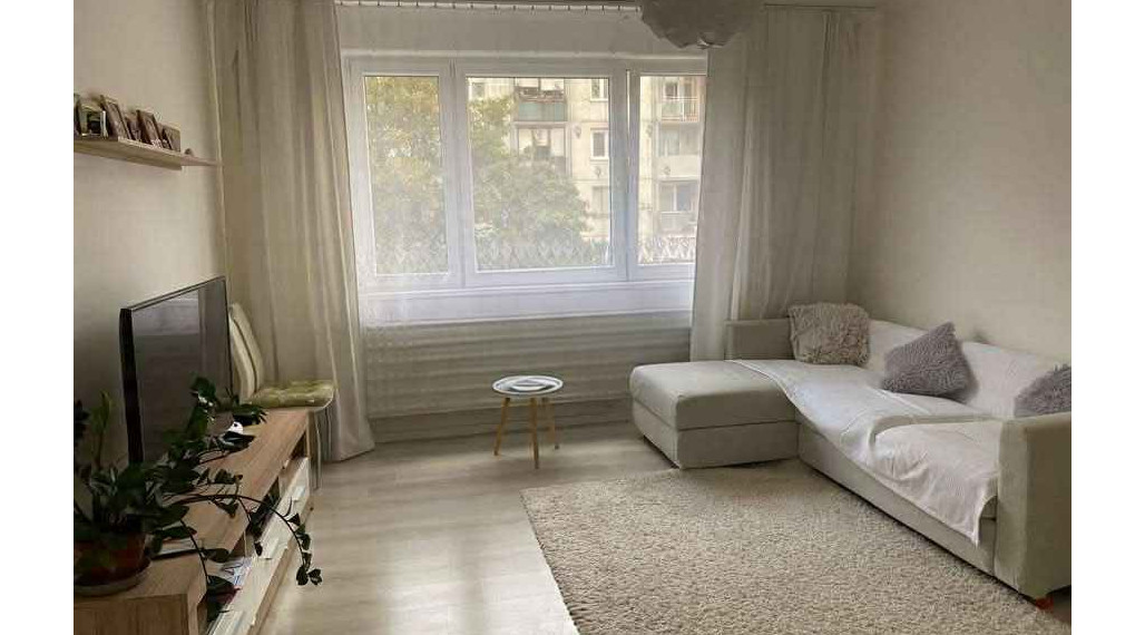 Na predaj 3 izbový byt na 2 poschodí s výťahom za priateľskú cenu v DS na Nám. Priateľstva 118 000,-€