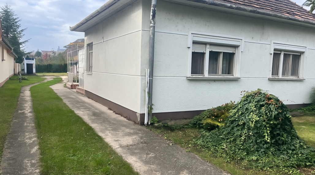 Znížená Cena!Na predaj rodinný dom vo Vrakúni, blízko Dunajskej Stredy