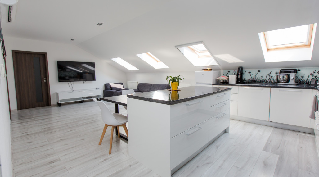 Byt v centre mesta v tehlovej stavbe.