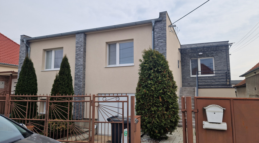 Na prenájom zariadený 3- izbový rodinný dom