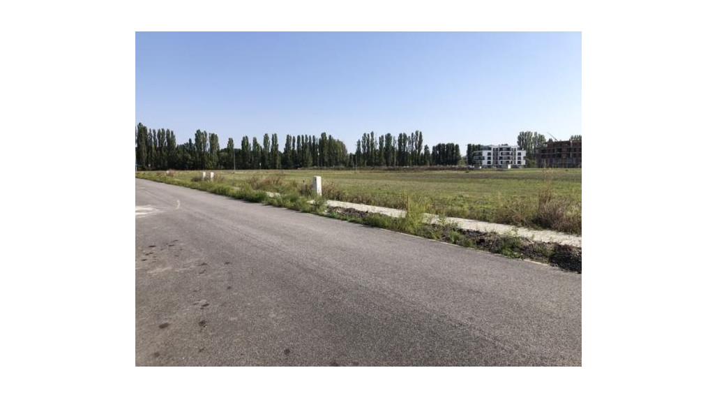 Exkluzívny stavebný pozemok 576 m² – Dunajská Streda, Florida Park