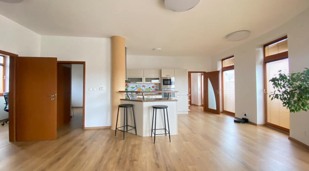 ☎️0918197701  Na prenájom  elegantný 3 izbový byt priamo v centre Dunajskej Stredy v budove DUNA PALÁC-PET FRIENDLY  🐕 Ideálne pre 1-3 osoby