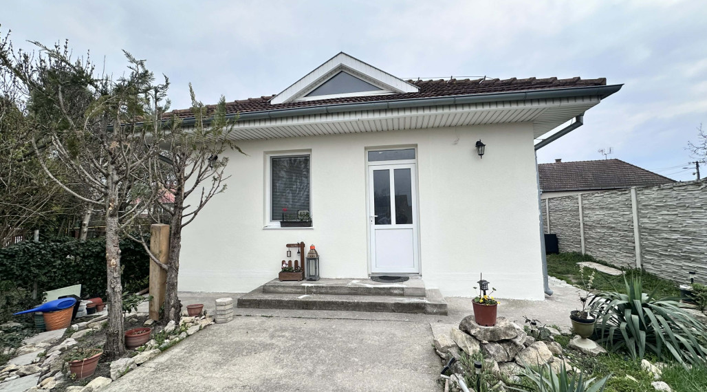 ☎️0917656551 📞Pekný, komfortný 3-izbový rodinný dom na predaj v obci OHRADY pri Dunajskej Strede