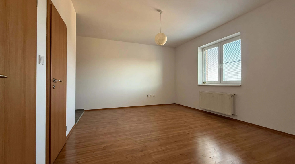 ☎️ 0918/197 701 Na predaj 3 izbový byt s vlastným plynovým kúrením a s vlastným parkovaním na ulici Záhradníckej v Dunajskej Strede