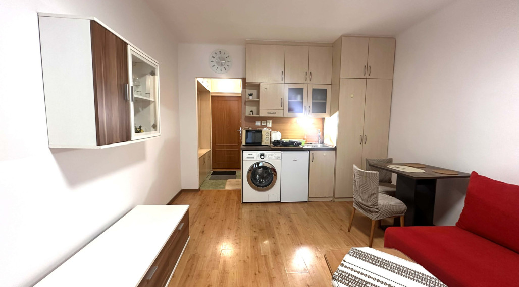 ☎️ 0918/197 701  Na prenájom garsónka s balkónom aj s výťahom   v centre mesta DS