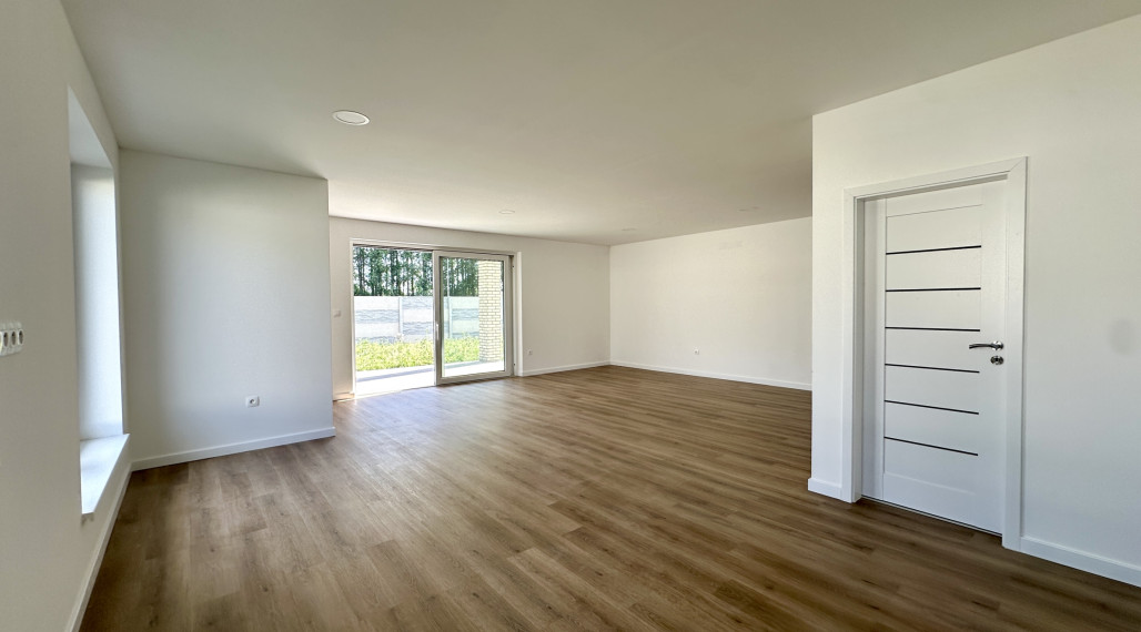 ☎️0917656551📞 Elegantný a priestranný 4-izbový rodinný dom na predaj v najvyhľadávanejšej časti mesta Dunajská Streda FLORIDA VILLA PARK!!!