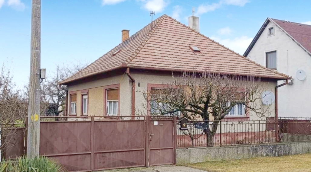 EXKLUZÍVNE LEN U NÁS - 4-izbový rodinný dom - Orechová Potôň