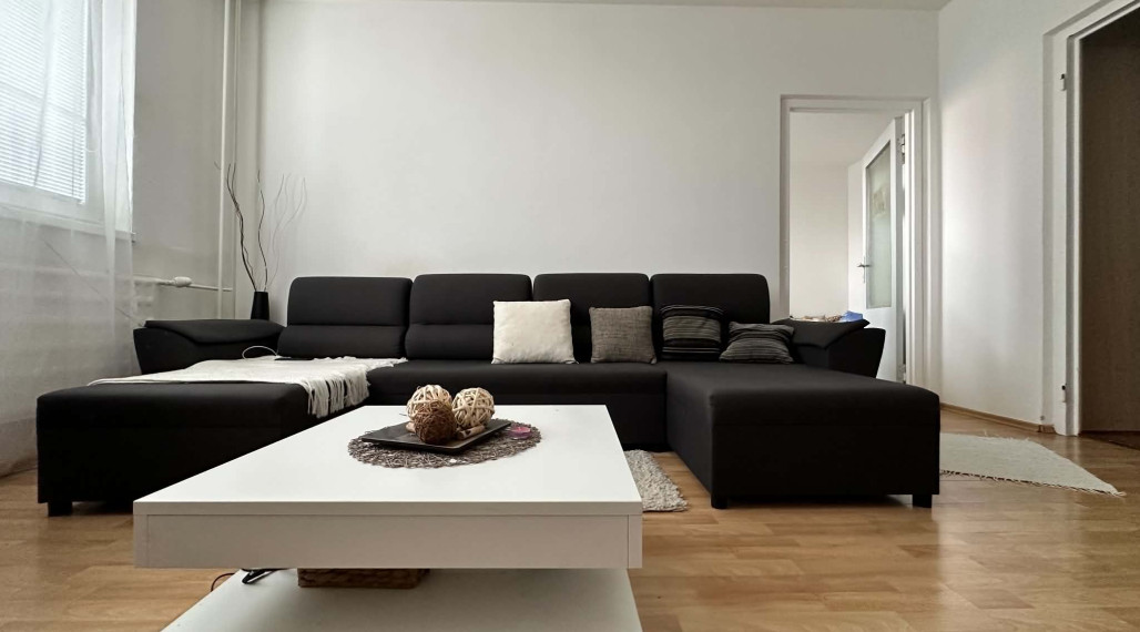 ☎️ 0918197701 🏆 PREMIUM PONUKA: Slnečný  3-izbový byt s balkónom a 2 parkovacími miestami v Dunajskej Strede