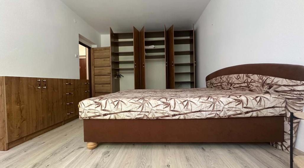 ☎️ 0918197701 Na prenájom  zariadený 1 izbový byt  na sídlisku západ na ul. Generála  Svobodu  v Dunajskej Strede