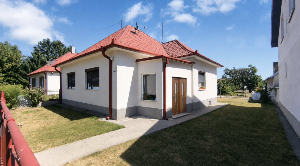 3-IZBOVÝ RODINNÝ DOM V OBCI KVETOSLAVOV