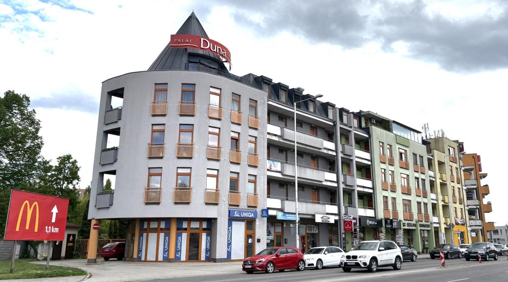 Na prenájom  elegantný 3 izbový byt priamo v centre Dunajskej Stredy v budove DUNA PALÁC