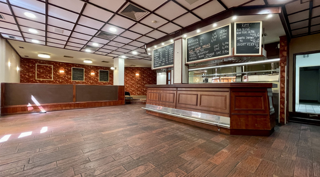 Prenájom komerčných priestorov – bývalá reštaurácia | centrum mesta