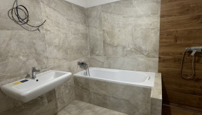 Kúpelna(vana,záchod.sprch.kút,umývadlo)