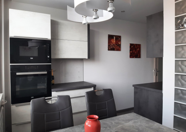 Na predaj exkluzívny 3,5-izbový byt s balkónom  v centre mesta Dunajskej Stredy