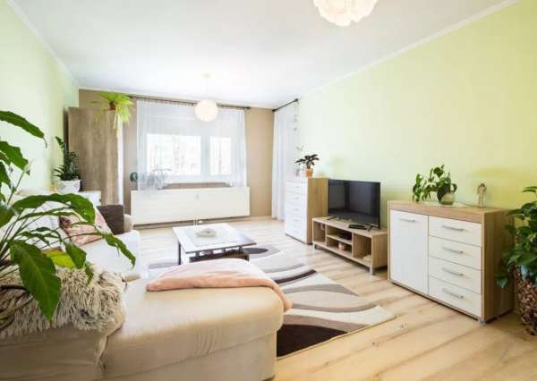 Možná dohoda! 3 izbového bytu v Dunajskej Strede - centrum mesta,ulica Hlavná