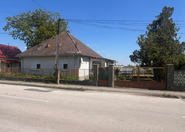 Rodinný dom na úžasnom pozemku.