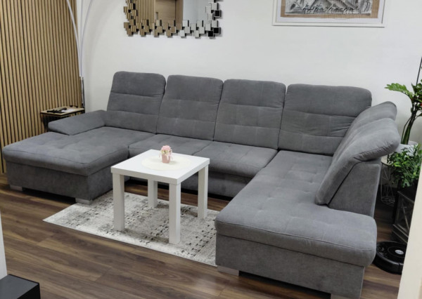Skvelá ponuka!!! Na predaj moderný, útulný, zariadený 2-i. byt na prízemí so zimnou záhradou, s pozemkom a parkovacím miestom v obci Veľké Dvorníky