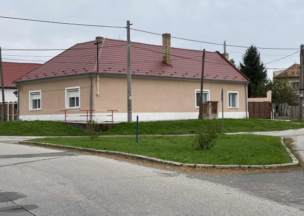 NA PREDAJ  APARTMÁNOVÝ  DOM V KÚPEĽNOM MESTE  VO VEĽKOM MEDERI - 179 990,-€
