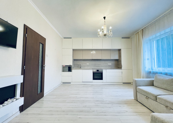 A-W REAL | KOMPLETNE PREROBENÝ RODINNÝ DOM NA PREDAJ V KĽUDNEJ ČASTI MESTA