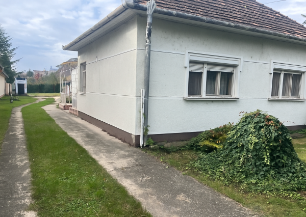 Na predaj rodinný dom vo Vrakúni, blízko Dunajskej Stredy