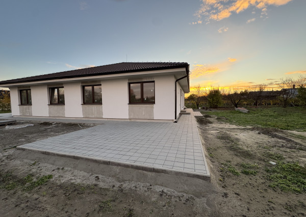 ‼️AKCIA‼️ ‼️‼️‼️VEĽKÝ MEDER -Dvojdom- 4izbová bytová jednotka‼️‼️‼️