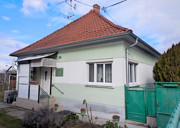 Ponúkame Vám na predaj rodinný dom v obci Horná Potôň