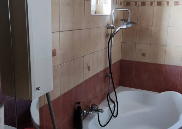 Kompletne zrekonštruovaný rodinný dom s wellness, bazénom a krásnou záhradou – Dolný Štál