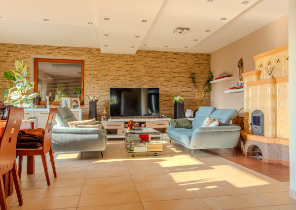 ☎️0917656551 📞Výnimočný, veľkometrážny  7-i rodinný dom s nádherným veľkorysým pozemkom + vedľajšie budovy: ZÁHRADNÝ DOM, DVOJGARÁŽ, ALTÁNOK s pivnicou a vŕtanou studňou v obci Dolný Bar