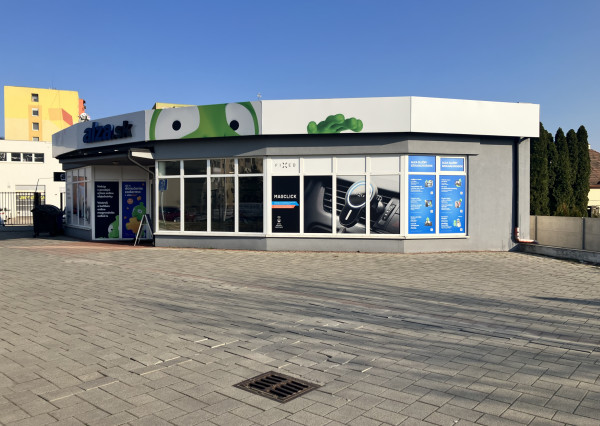 ☎️0911 234 656 Prenájom obchodný priestor v centre mesta Dunajská Streda