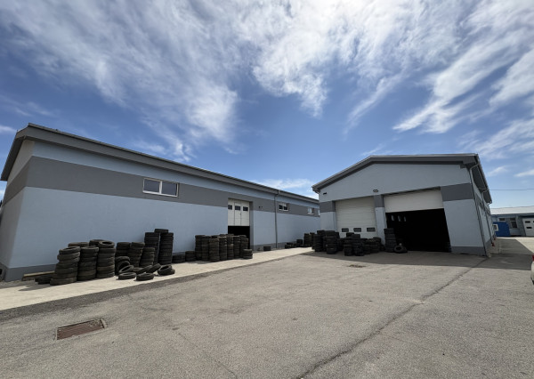 TOP PONUKA: Strategický priemyselný areál v Orechovej Potôni – Priame napojenie na R7 a železnicu - CENA NA VYŽIADANIE v RK