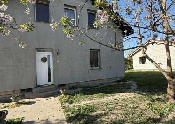 📞 0903 509 294 - Rodinný dom na 10a pozemku