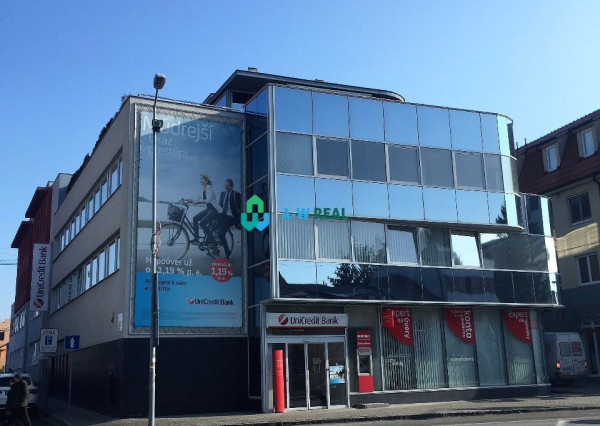 Na prenájom menšia  kancelária v centre mesta DS - 12,94 m2