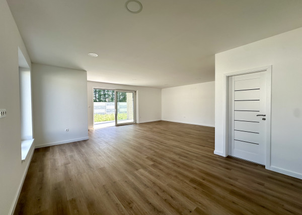 ☎️0917656551📞 Elegantný a priestranný 4-izbový rodinný dom na predaj v najvyhľadávanejšej časti mesta Dunajská Streda FLORIDA VILLA PARK!!!