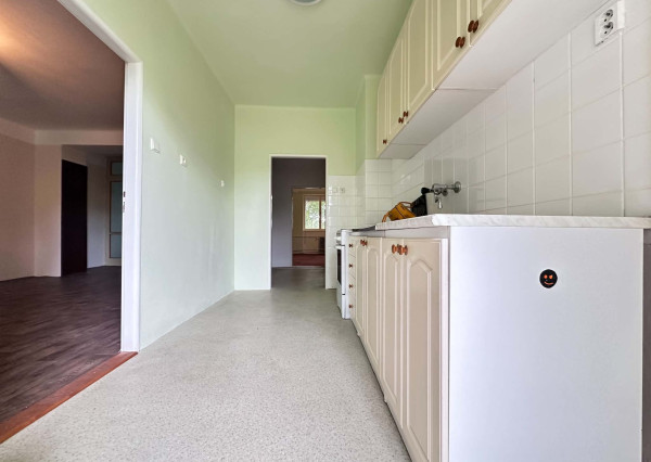 ☎️0918197701 Prerobte si bývanie podľa vlastných predstáv! Veľký 3i byt (80 m²) s loggiou na sídlisku Západ