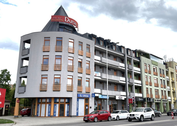 Na prenájom  elegantný 3 izbový byt priamo v centre Dunajskej Stredy v budove DUNA PALÁC
