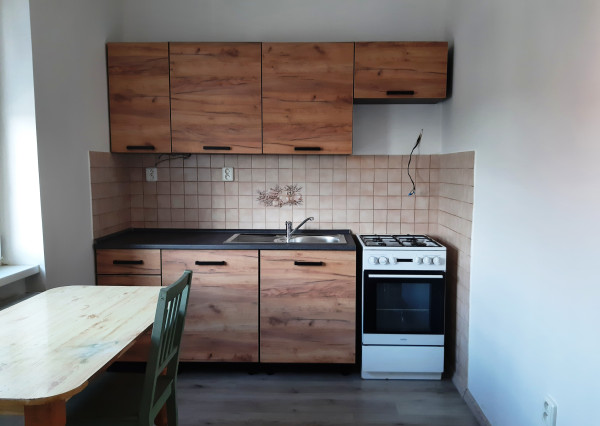Na prenájom útulný 2 izbový byt s balkónom od 1. novembra
